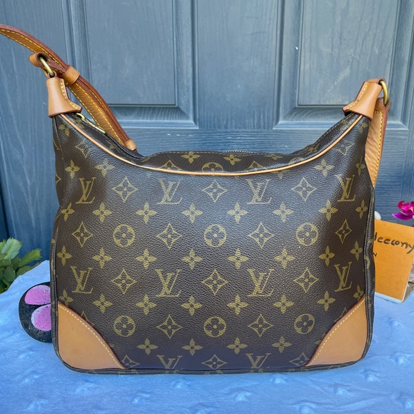 Louis Vuitton Handbags - LOUIS VUITTON Shoulder zipped Bag (8906 A.2)